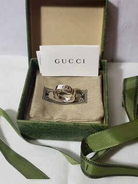 Gucci Silver Interlocking G Ring with Box. #110